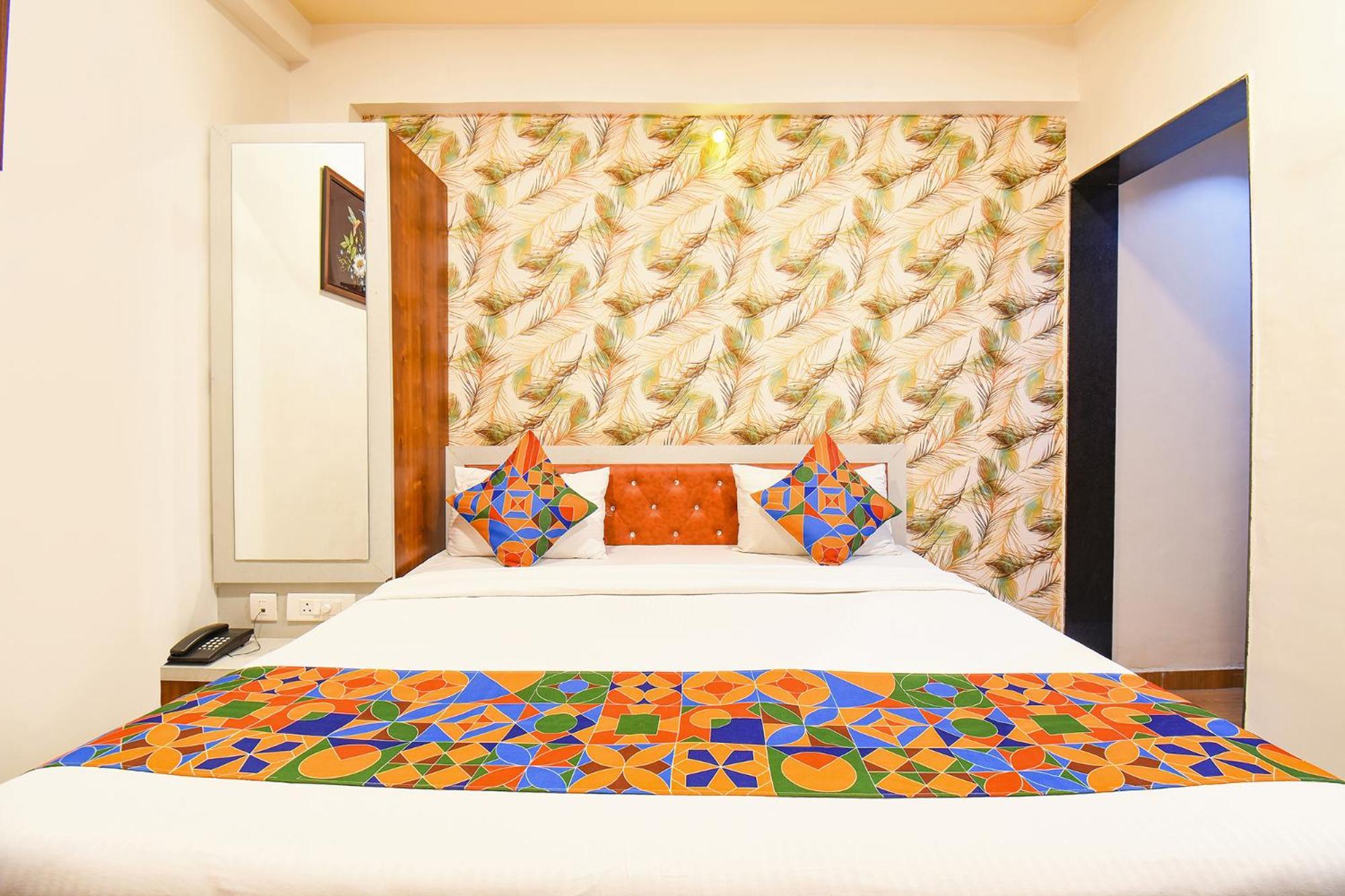 Fabhotel Prime Kharadi Residency - Nr Lohgaon Poona Buitenkant foto