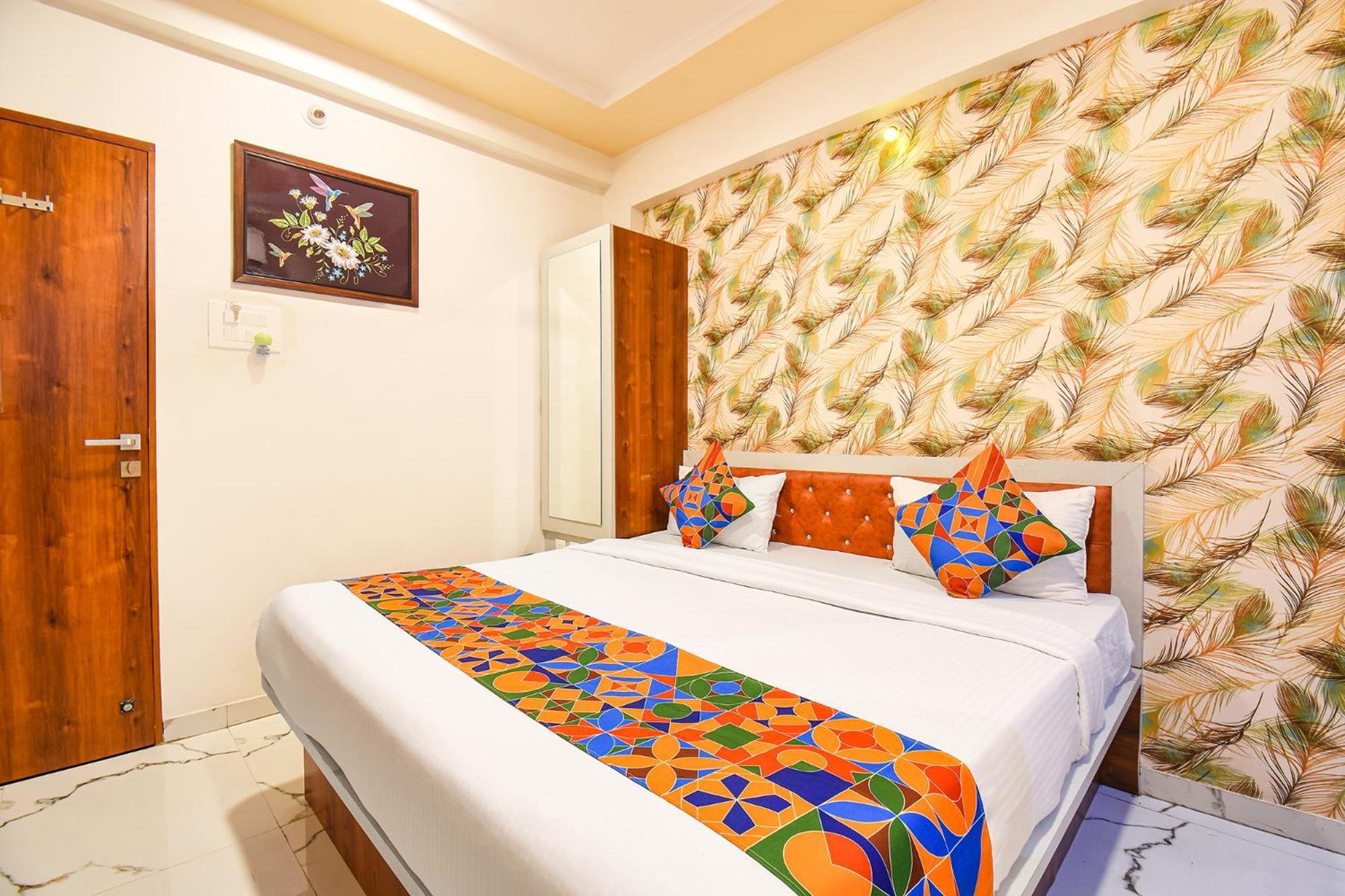 Fabhotel Prime Kharadi Residency - Nr Lohgaon Poona Buitenkant foto