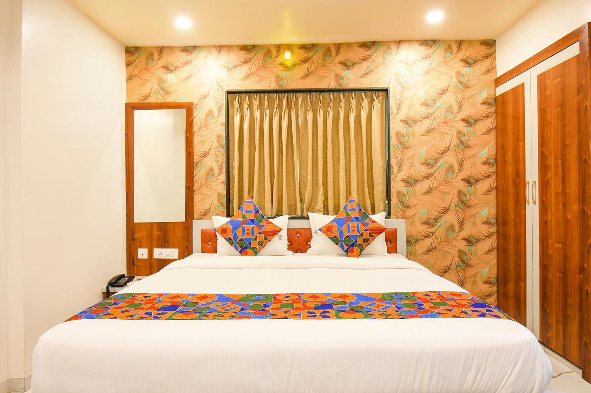 Fabhotel Prime Kharadi Residency - Nr Lohgaon Poona Buitenkant foto