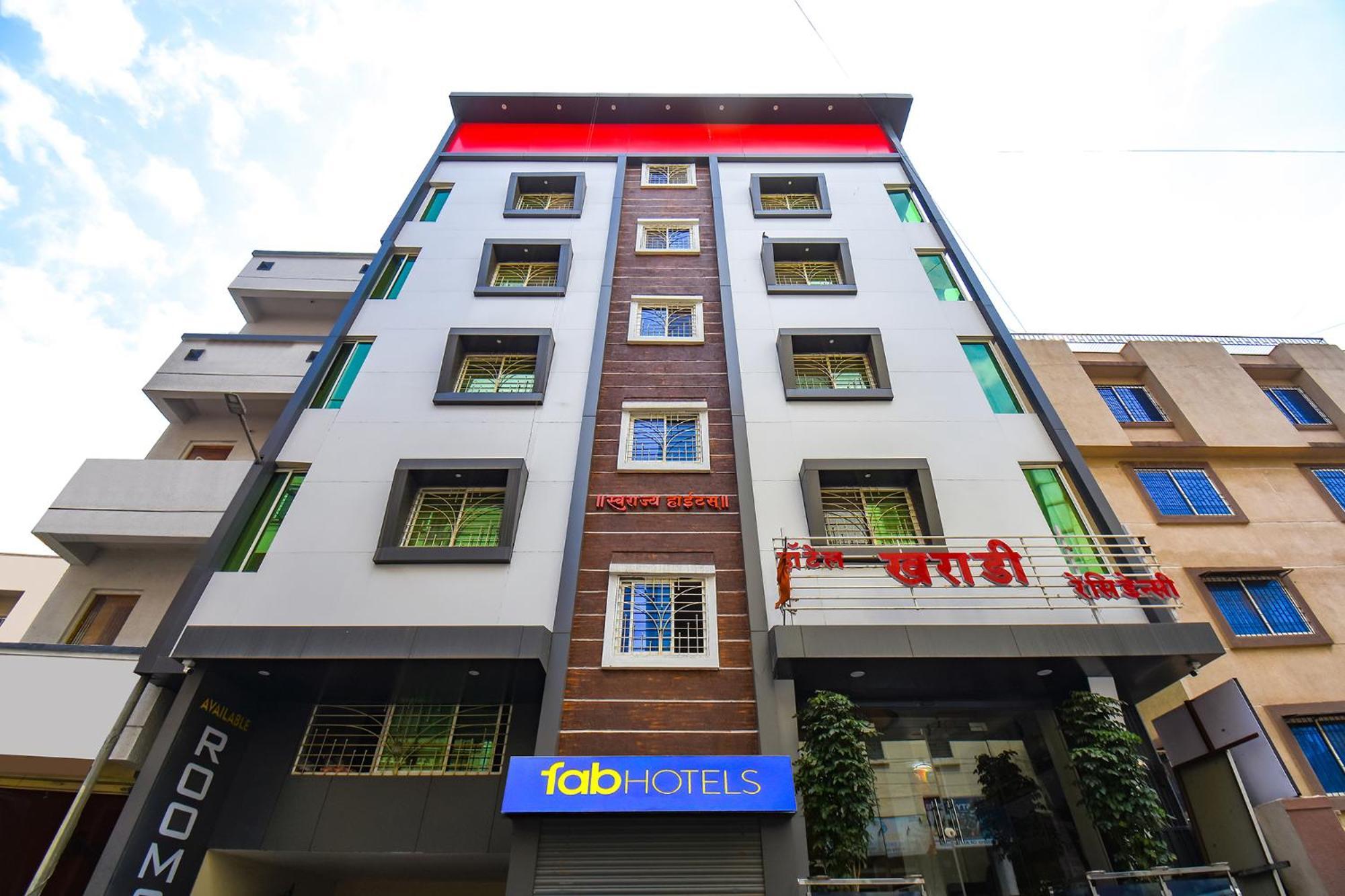 Fabhotel Prime Kharadi Residency - Nr Lohgaon Poona Buitenkant foto